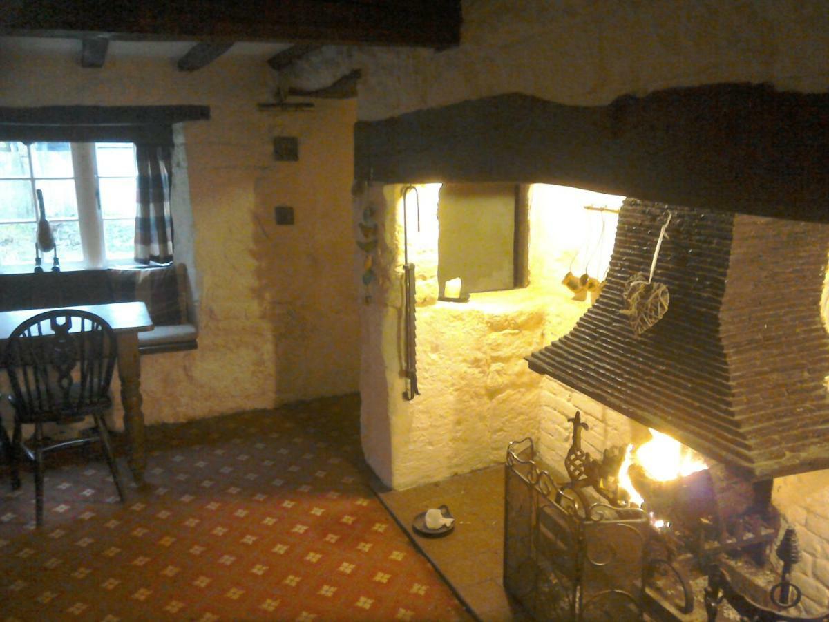 The Crown Inn Alvediston Екстериор снимка