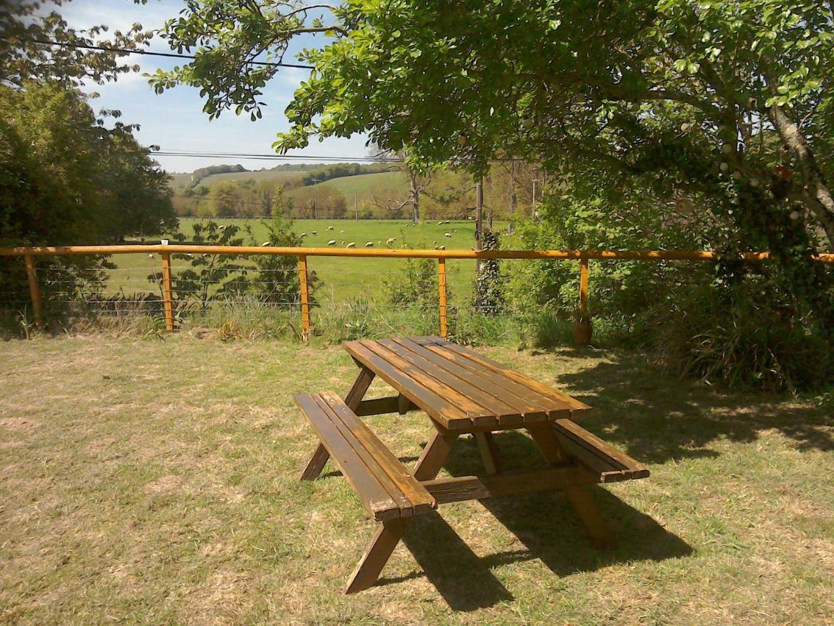 The Crown Inn Alvediston Екстериор снимка