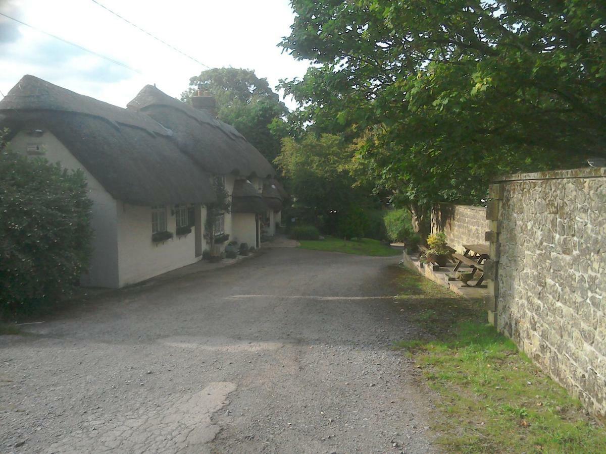 The Crown Inn Alvediston Екстериор снимка