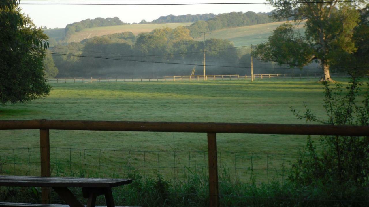 The Crown Inn Alvediston Екстериор снимка