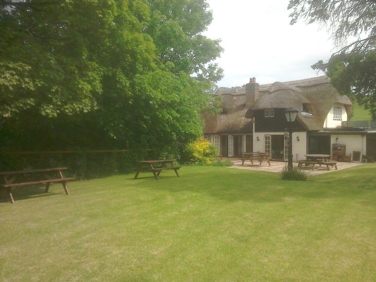 The Crown Inn Alvediston Екстериор снимка